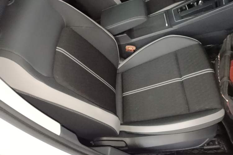 Used Volkswagen Golf 2025 300TSI Pro Right Front Seat