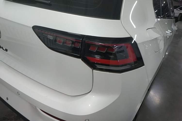 Used Volkswagen Golf 2025 300TSI R-Line Right Rear Taillight