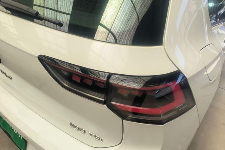 Used Volkswagen Golf 2025 300TSI R-Line Right Rear Taillight