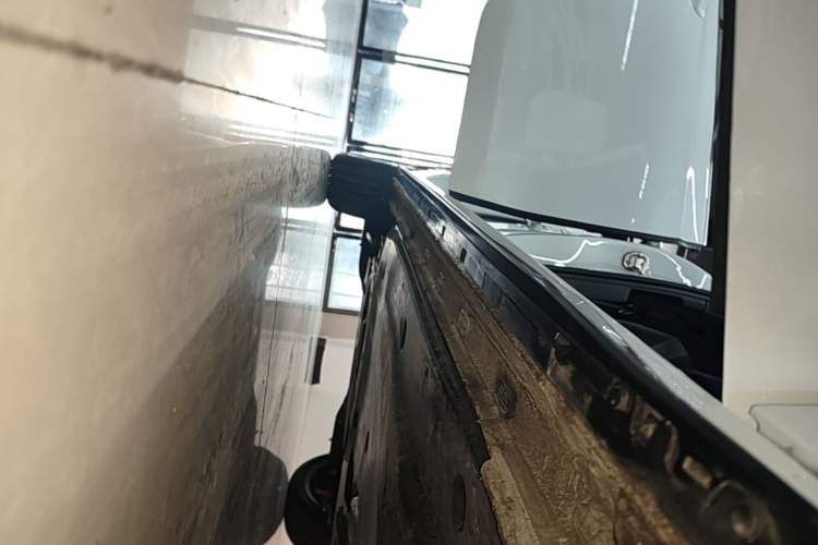 Used Volkswagen Golf 2025 300TSI R-Line Right Side Sill