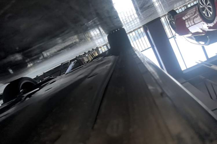 Used Volkswagen Golf 2025 300TSI R-Line Right Side Sill