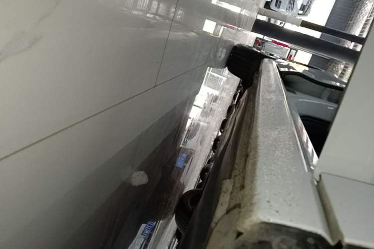 Used Volkswagen Golf 2025 300TSI Pro Right Side Sill