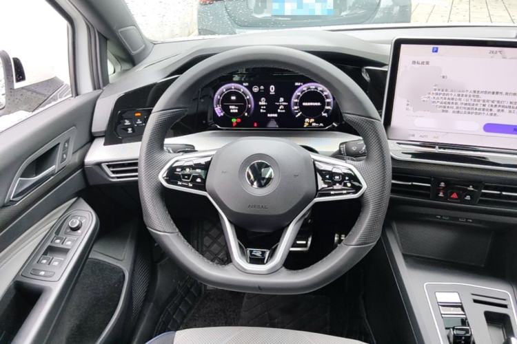 Used Volkswagen Golf 2025 300TSI R-Line Steering Wheel