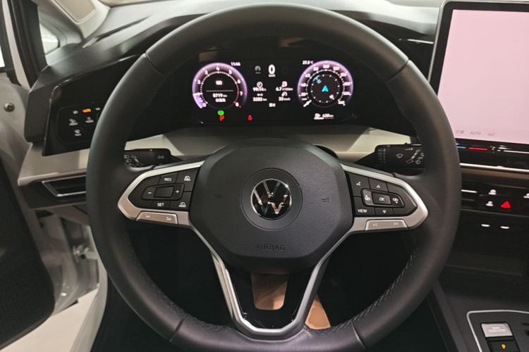 Used Volkswagen Golf 2025 300TSI Pro Steering Wheel