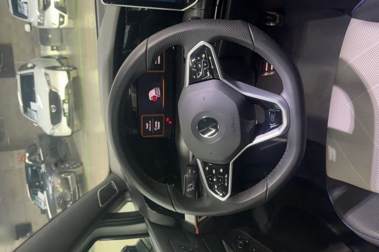 Used Volkswagen Golf 2025 300TSI R-Line Steering Wheel