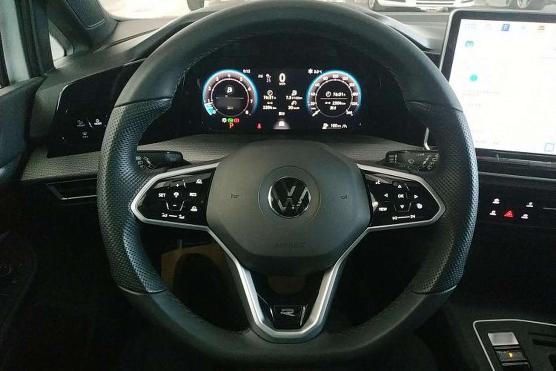 Used Volkswagen Golf 2025 300TSI R-Line Steering Wheel