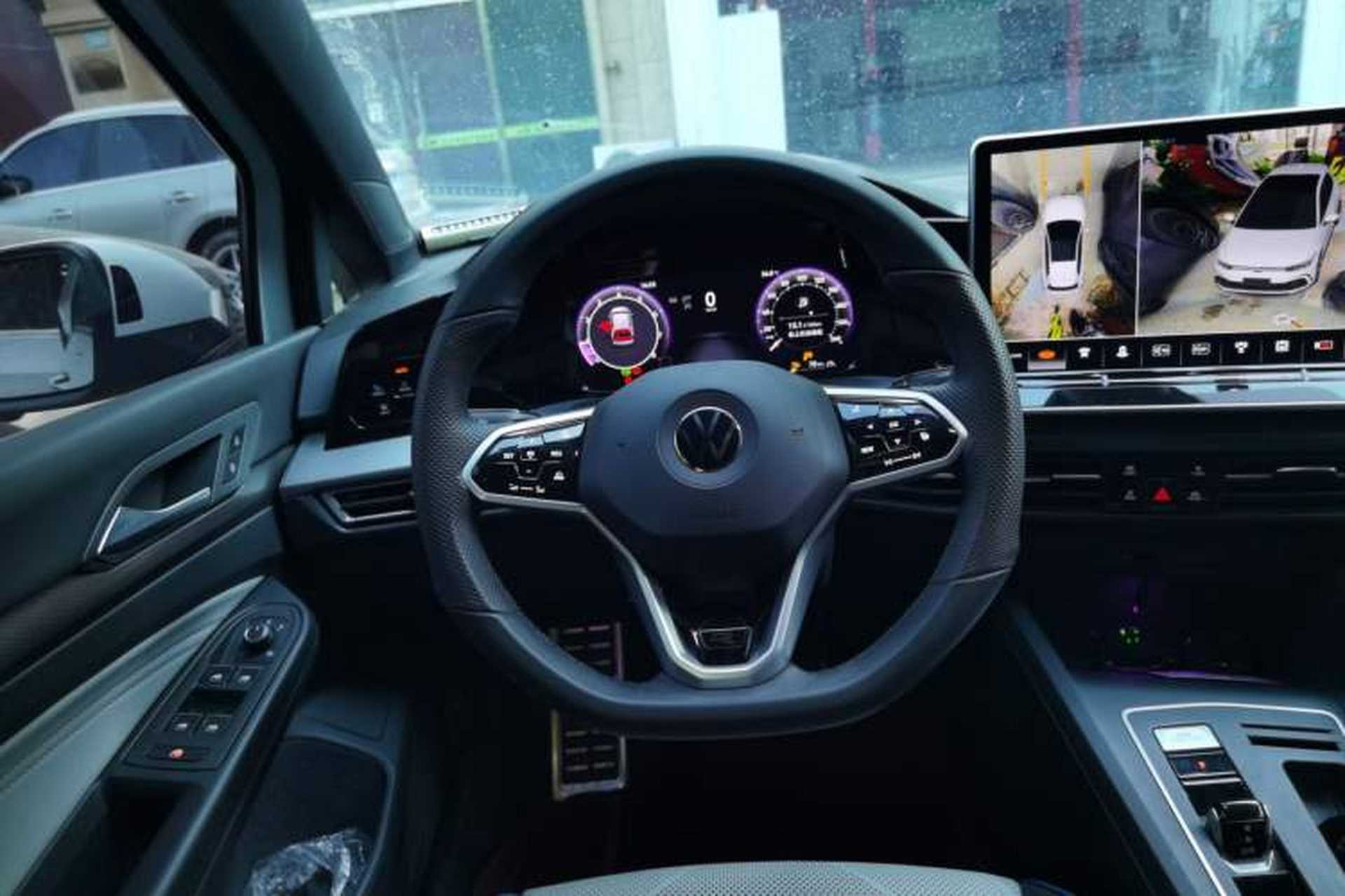Used Volkswagen Golf 2025 300TSI R-Line Steering Wheel