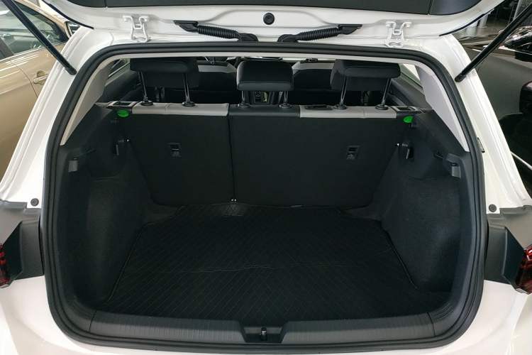 Used Volkswagen Golf 2025 Facelifted 300TSI Pro Trunk