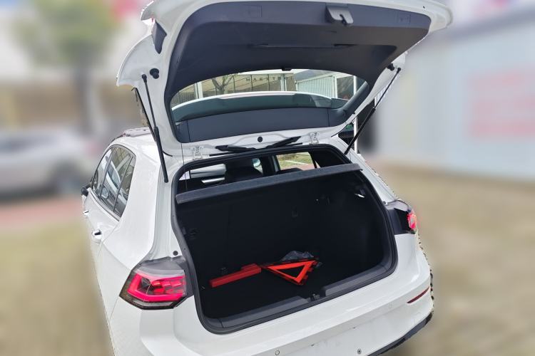 Used Volkswagen Golf 2025 300TSI R-Line Trunk