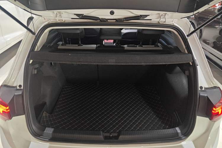 Used Volkswagen Golf 2025 300TSI Pro Trunk