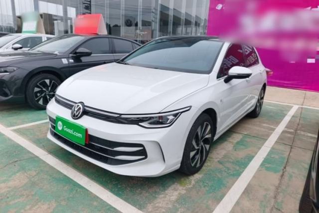 Volkswagen Golf 2025 300TSI Pro usado