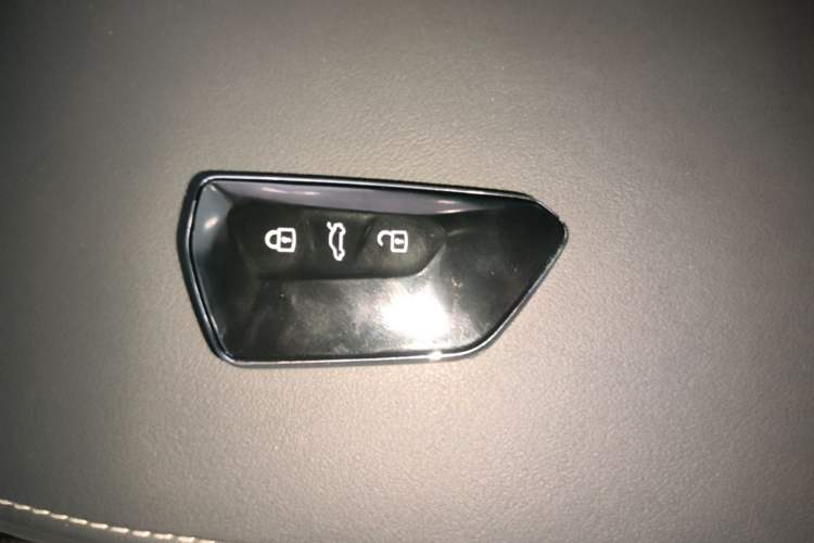 Used Volkswagen Golf 2025 300TSI R-Line Vehicle Key