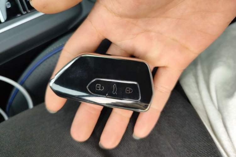 Used Volkswagen Golf 2025 300TSI R-Line Vehicle Key