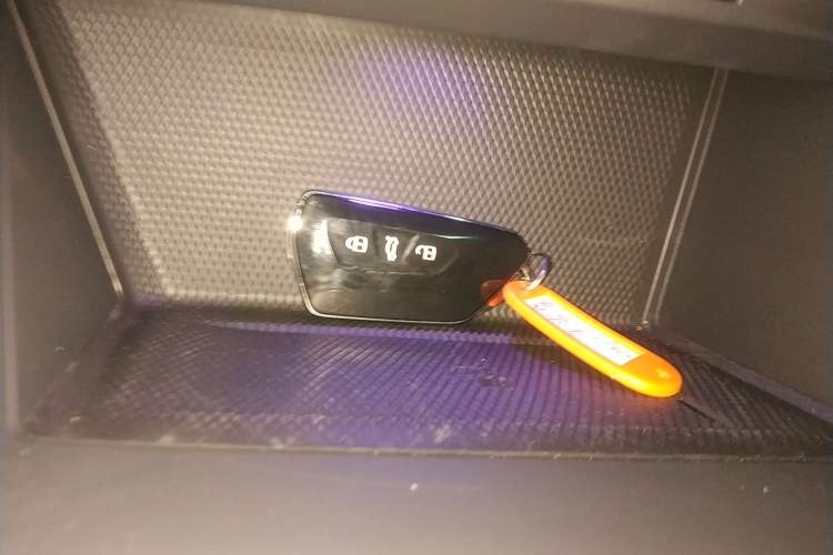Used Volkswagen Golf 2025 300TSI R-Line Vehicle Key