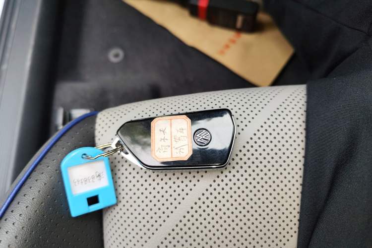 Used Volkswagen Golf 2025 300TSI R-Line Vehicle Key