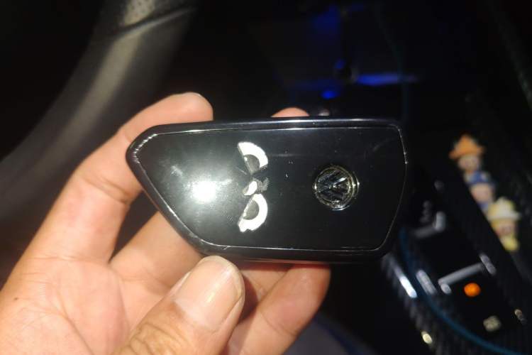 Used Volkswagen Golf 2025 300TSI R-Line Vehicle Key