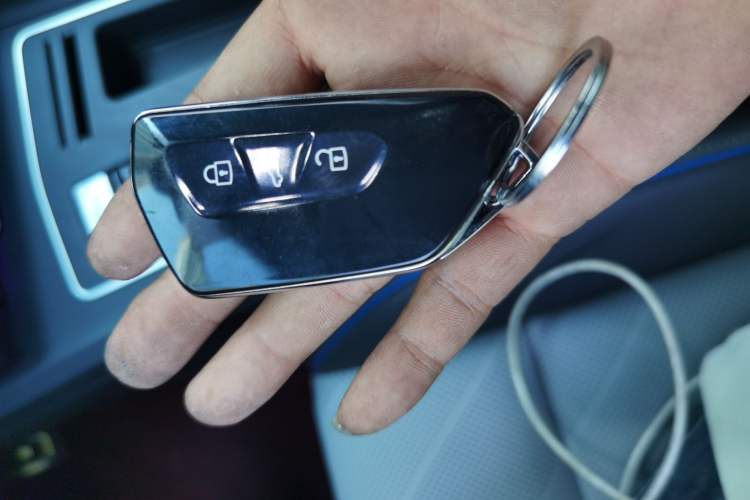 Used Volkswagen Golf 2025 300TSI R-Line Vehicle Key