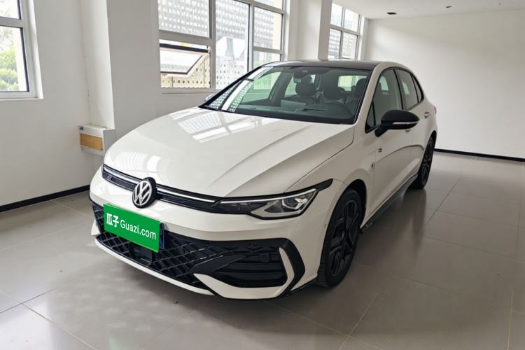 Volkswagen Golf 2025 300TSI R-Line