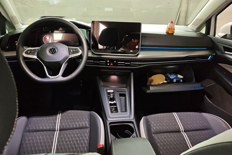 Used Volkswagen Golf 2026 300TSI Pro Center Console