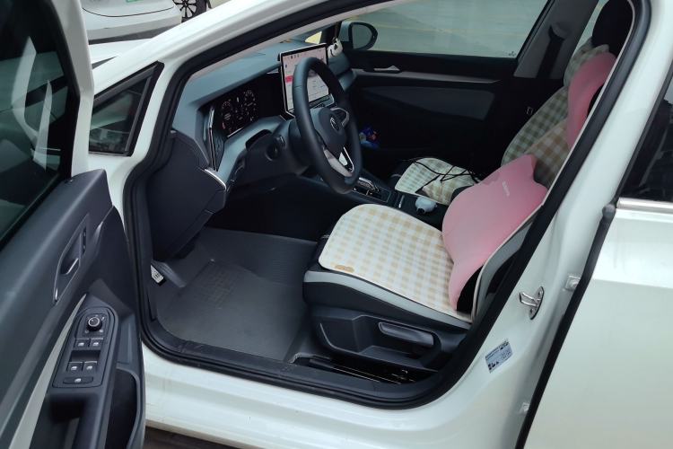 Used Volkswagen Golf 2026 300TSI Pro Driver Seat