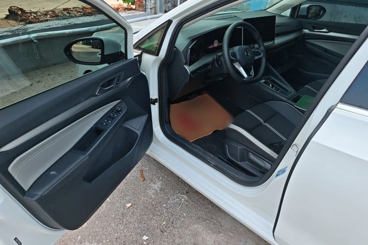 Used Volkswagen Golf 2026 300TSI Pro Driver Seat