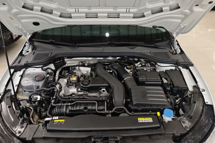 Used Volkswagen Golf 2026 300TSI Pro Engine Bay