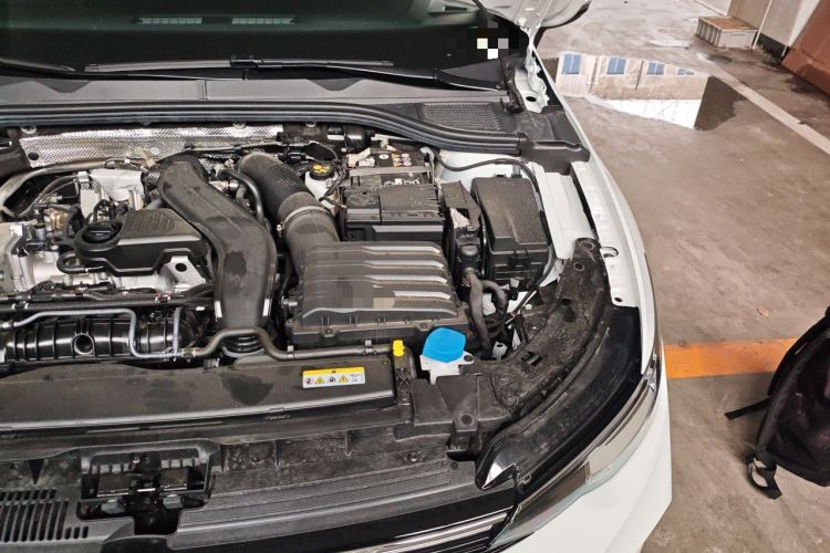 Used Volkswagen Golf 2026 300TSI Pro Engine Bay Left