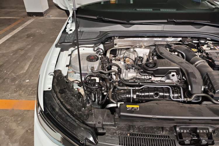 Used Volkswagen Golf 2026 300TSI Pro Engine Bay Right