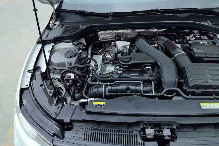 Used Volkswagen Golf 2026 300TSI Pro Engine Bay Right