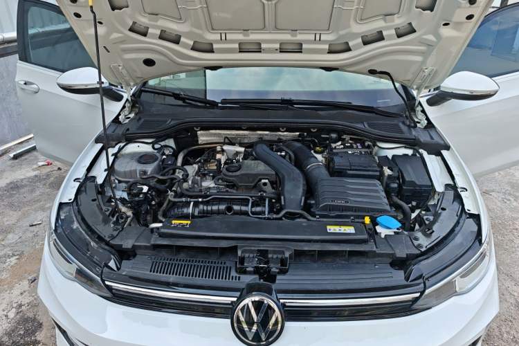 Used Volkswagen Golf 2026 300TSI Pro Engine Bay