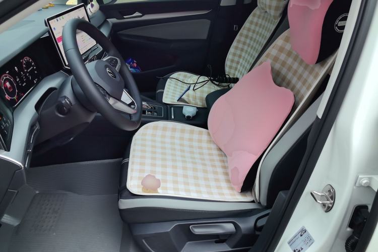 Used Volkswagen Golf 2026 300TSI Pro Left Front Seat