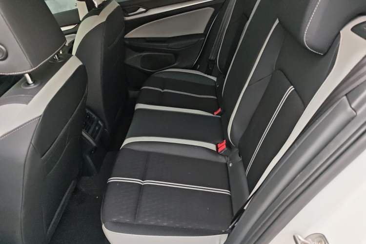 Used Volkswagen Golf 2026 300TSI Pro Left Rear Seat