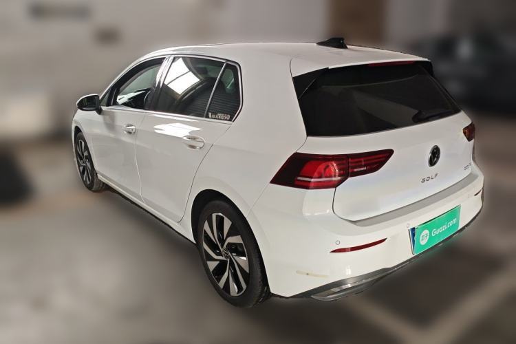 Used Volkswagen Golf 2026 300TSI Pro Rear Left 45 Deg