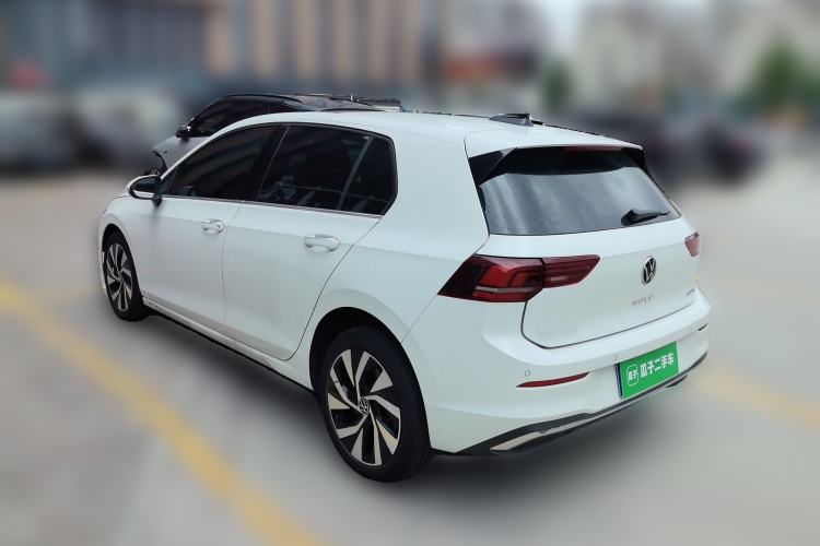 Used Volkswagen Golf 2026 300TSI Pro Rear Left 45 Deg