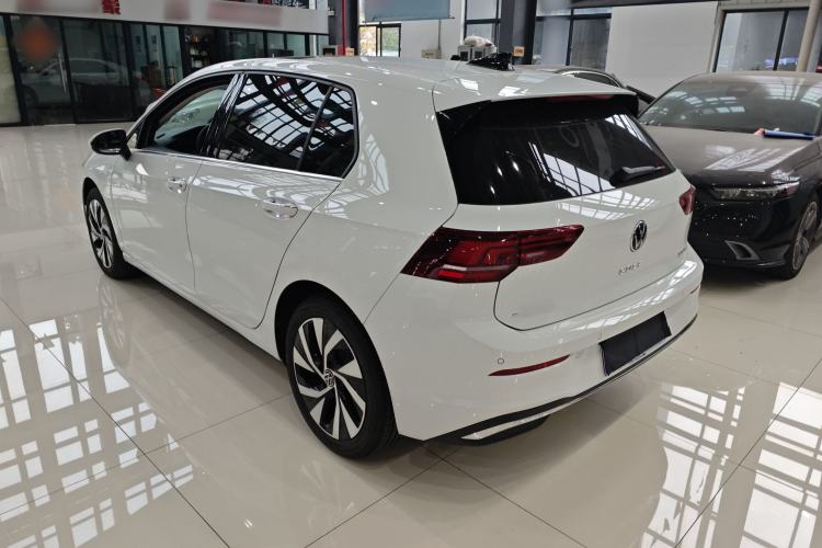 Used Volkswagen Golf 2026 300TSI Pro Rear Left 45 Deg