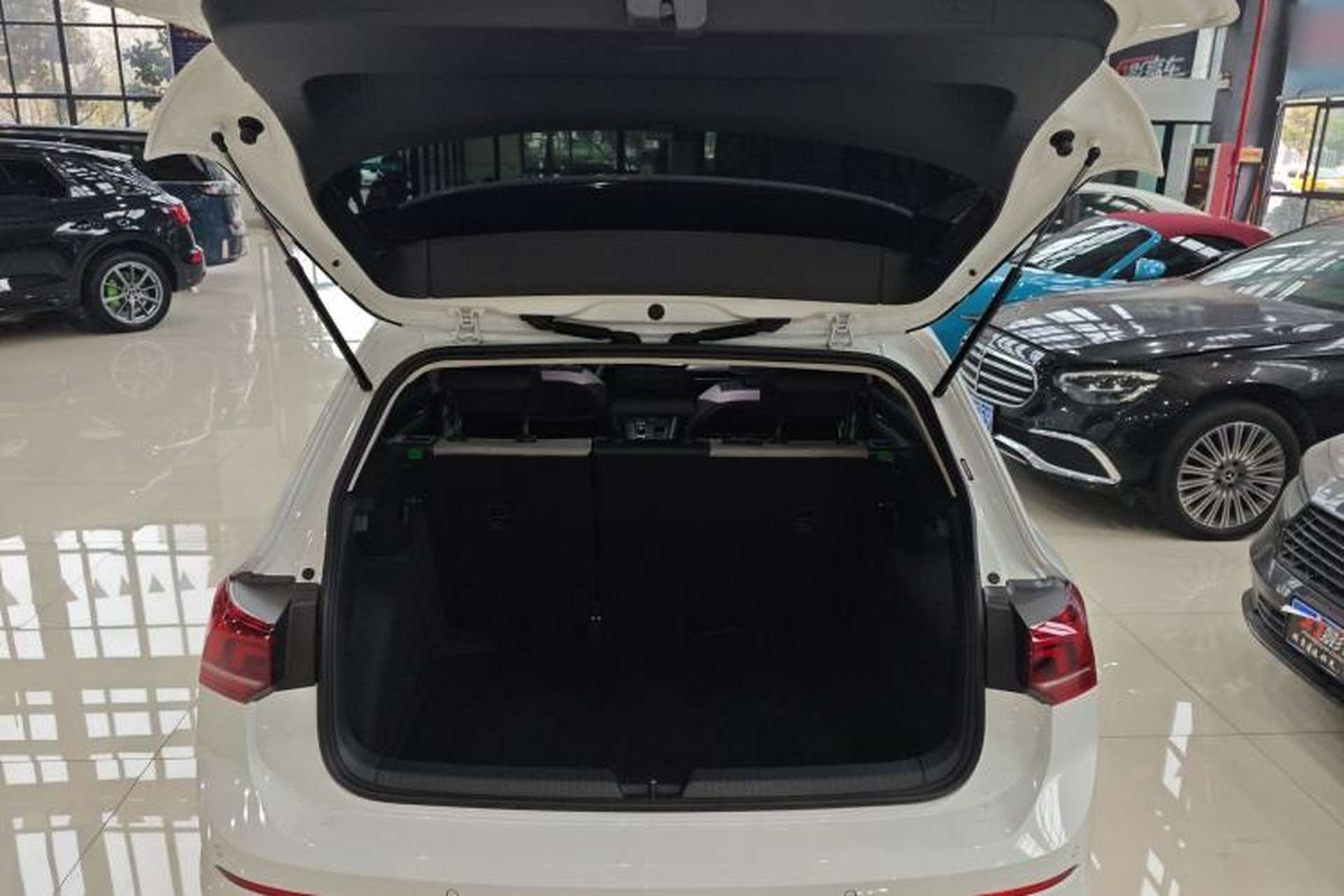 Used Volkswagen Golf 2026 300TSI Pro Trunk