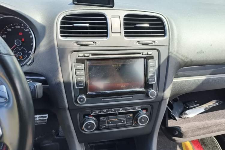 Used Volkswagen Golf GTI 2010 2.0 TSI GTI Audio And AC Panel