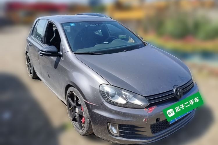 Used Volkswagen Golf GTI 2010 2.0 TSI GTI Front Right 45 Deg