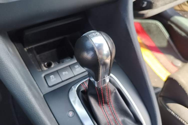 Used Volkswagen Golf GTI 2010 2.0 TSI GTI Gear Lever