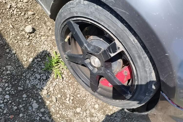 Used Volkswagen Golf GTI 2010 2.0 TSI GTI Right Front Wheel Hub