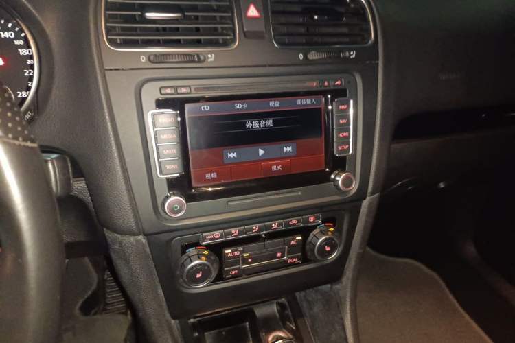 Used Volkswagen Golf GTI 2010 2.0 TSI GTI Audio And AC Panel