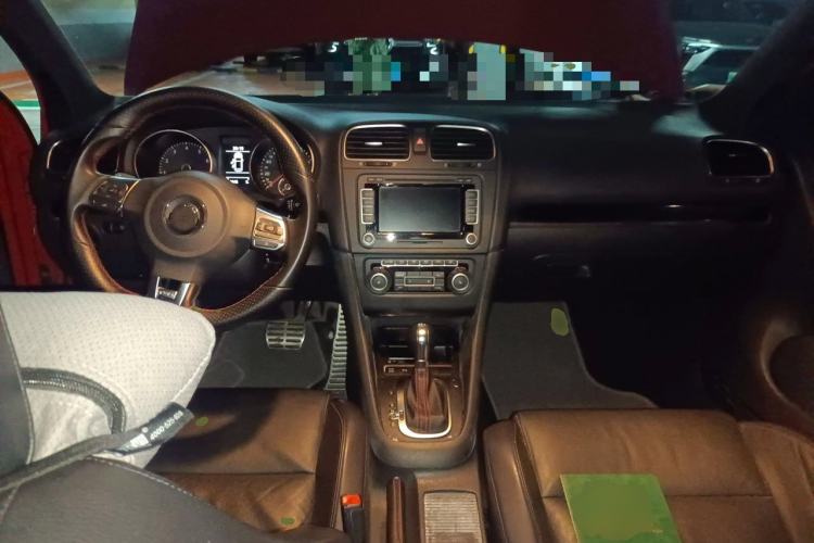 Used Volkswagen Golf GTI 2010 2.0 TSI GTI Center Console