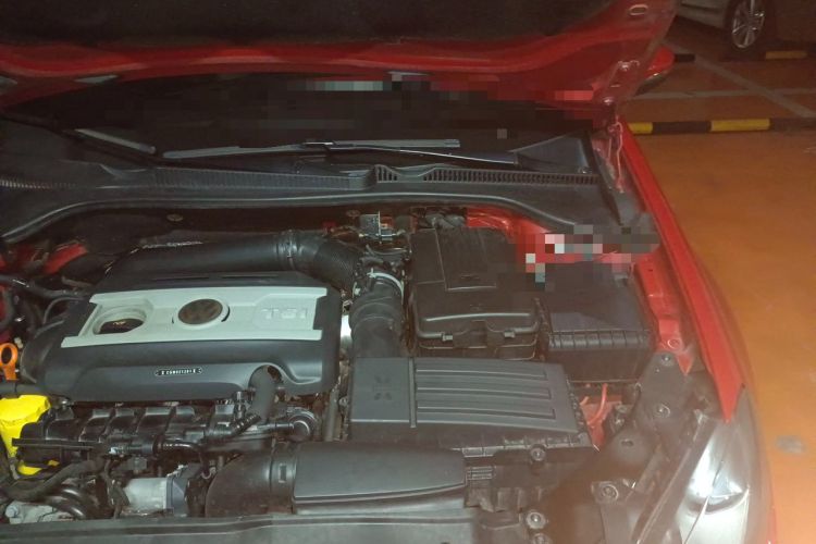 Used Volkswagen Golf GTI 2010 2.0 TSI GTI Engine Bay Left