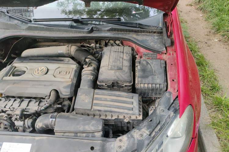 Used Volkswagen Golf GTI 2010 2.0 TSI GTI Engine Bay Left