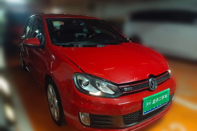Used Volkswagen Golf GTI 2010 2.0 TSI GTI Front Right 45 Deg