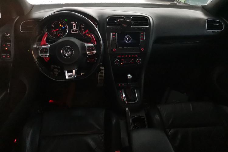Used Volkswagen Golf GTI 2010 2.0 TSI GTI Center Console