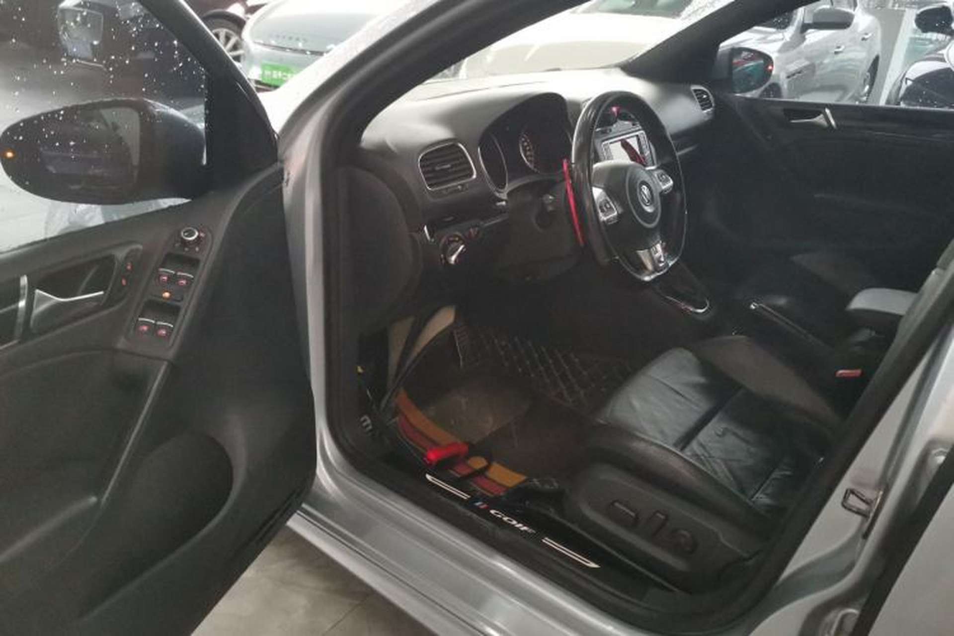 Used Volkswagen Golf GTI 2010 2.0 TSI GTI Driver Seat