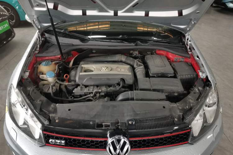 Used Volkswagen Golf GTI 2010 2.0 TSI GTI Engine Bay