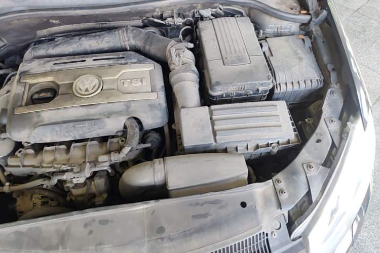 Used Volkswagen Golf GTI 2011 2.0 TSI GTI Engine Bay Left