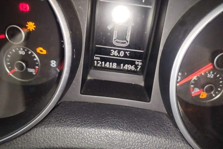 Used Volkswagen Golf GTI 2011 2.0 TSI GTI Odometer Close Up